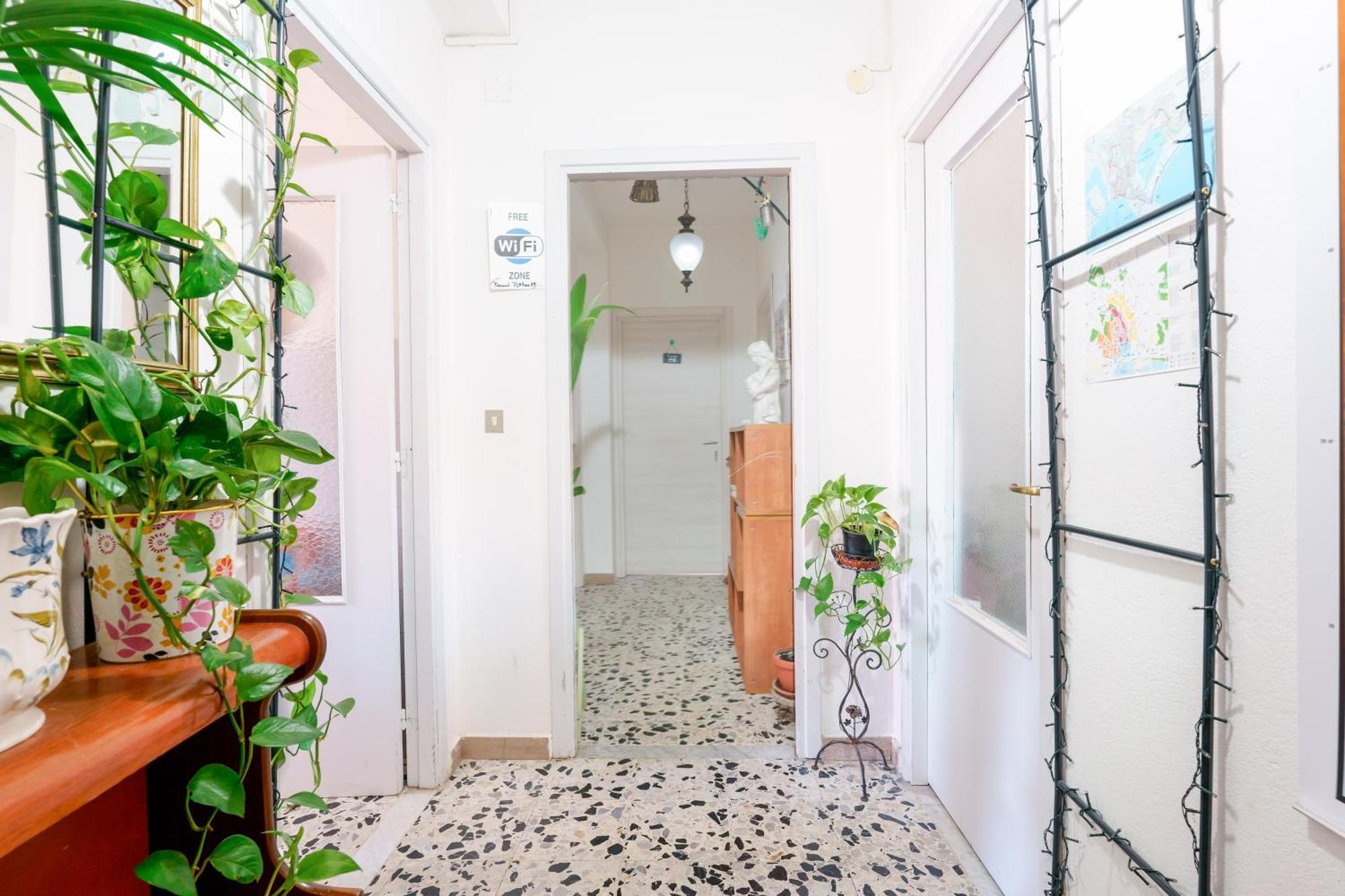 B&B Pothos - Eng Ita - Air Conditioning Wi-Fi Fridge Netflix Local Guide - Aria Condizionata, Frigo, Internet, Guida Locale กาญารี ภายนอก รูปภาพ