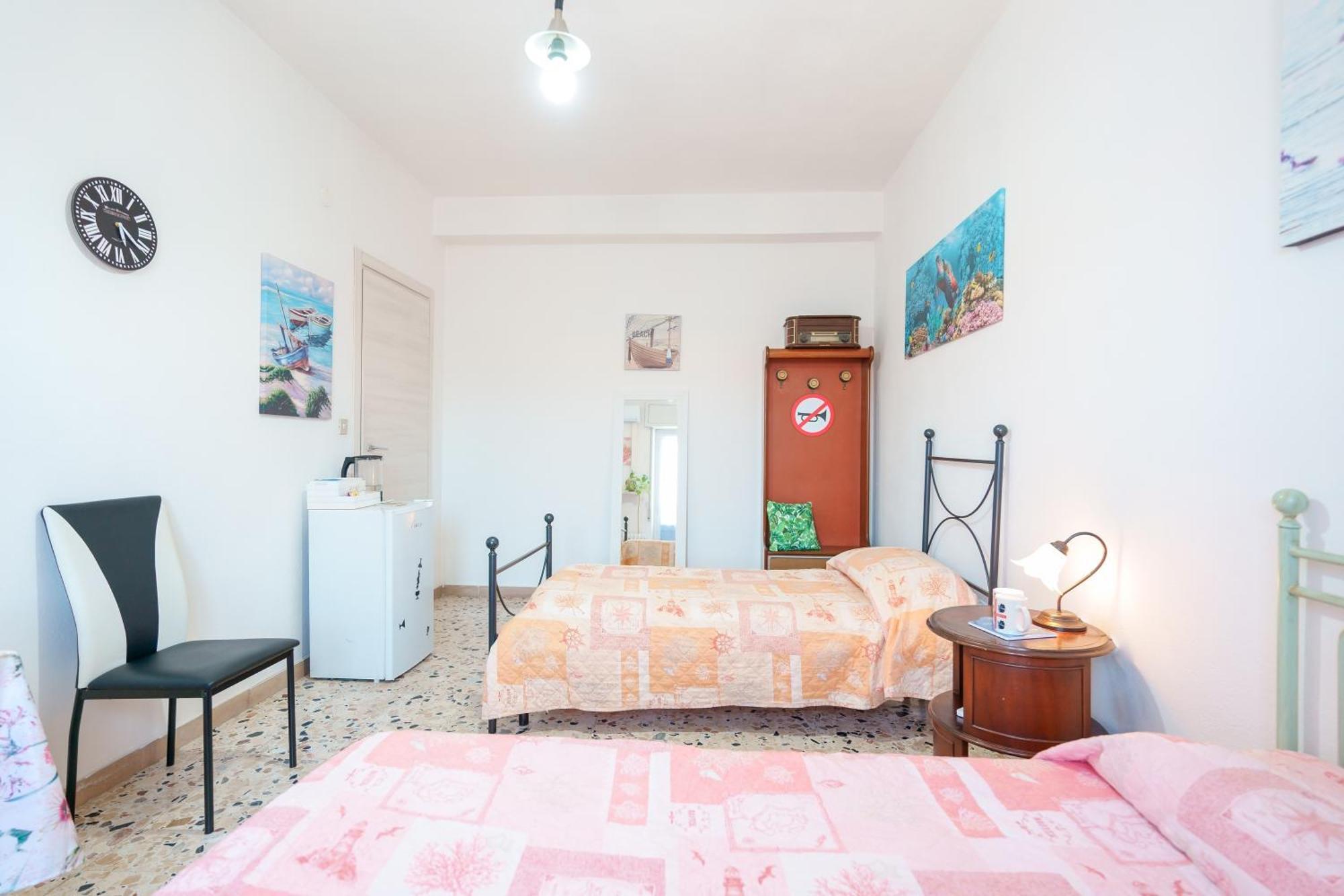 B&B Pothos - Eng Ita - Air Conditioning Wi-Fi Fridge Netflix Local Guide - Aria Condizionata, Frigo, Internet, Guida Locale กาญารี ภายนอก รูปภาพ