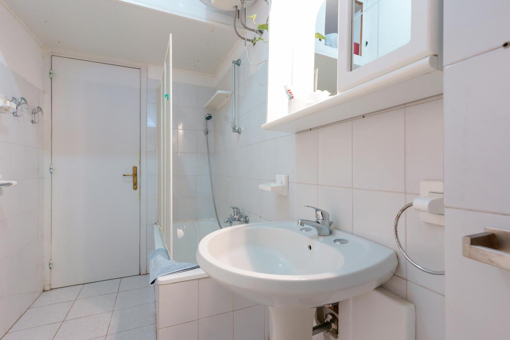 B&B Pothos - Eng Ita - Air Conditioning Wi-Fi Fridge Netflix Local Guide - Aria Condizionata, Frigo, Internet, Guida Locale กาญารี ภายนอก รูปภาพ
